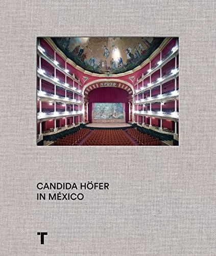 Portada de Candida Höfer en México